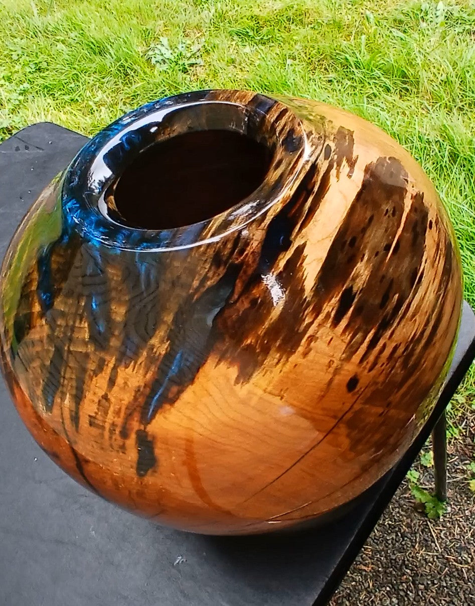 Katanga - Wood and Resin Hollow Form
