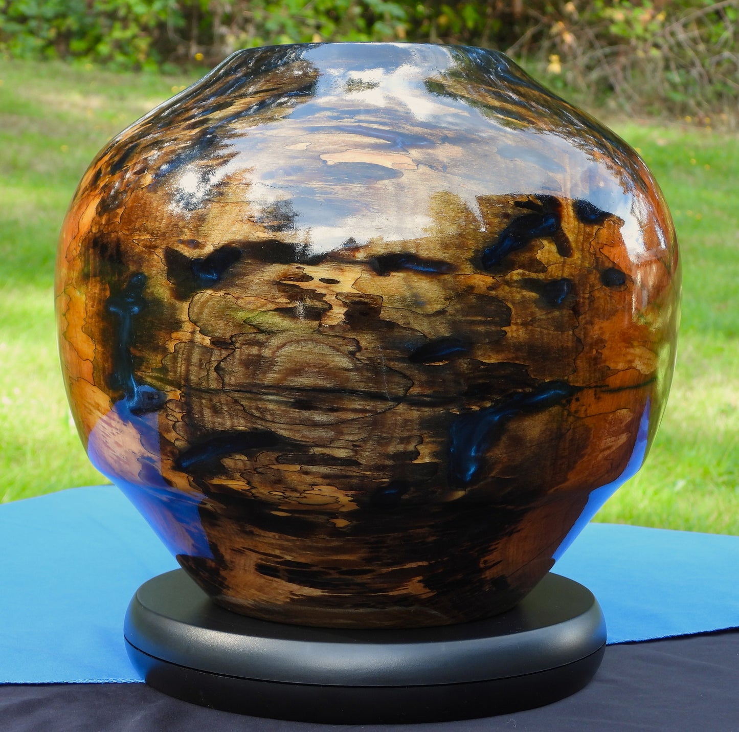 Katanga - Wood and Resin Hollow Form