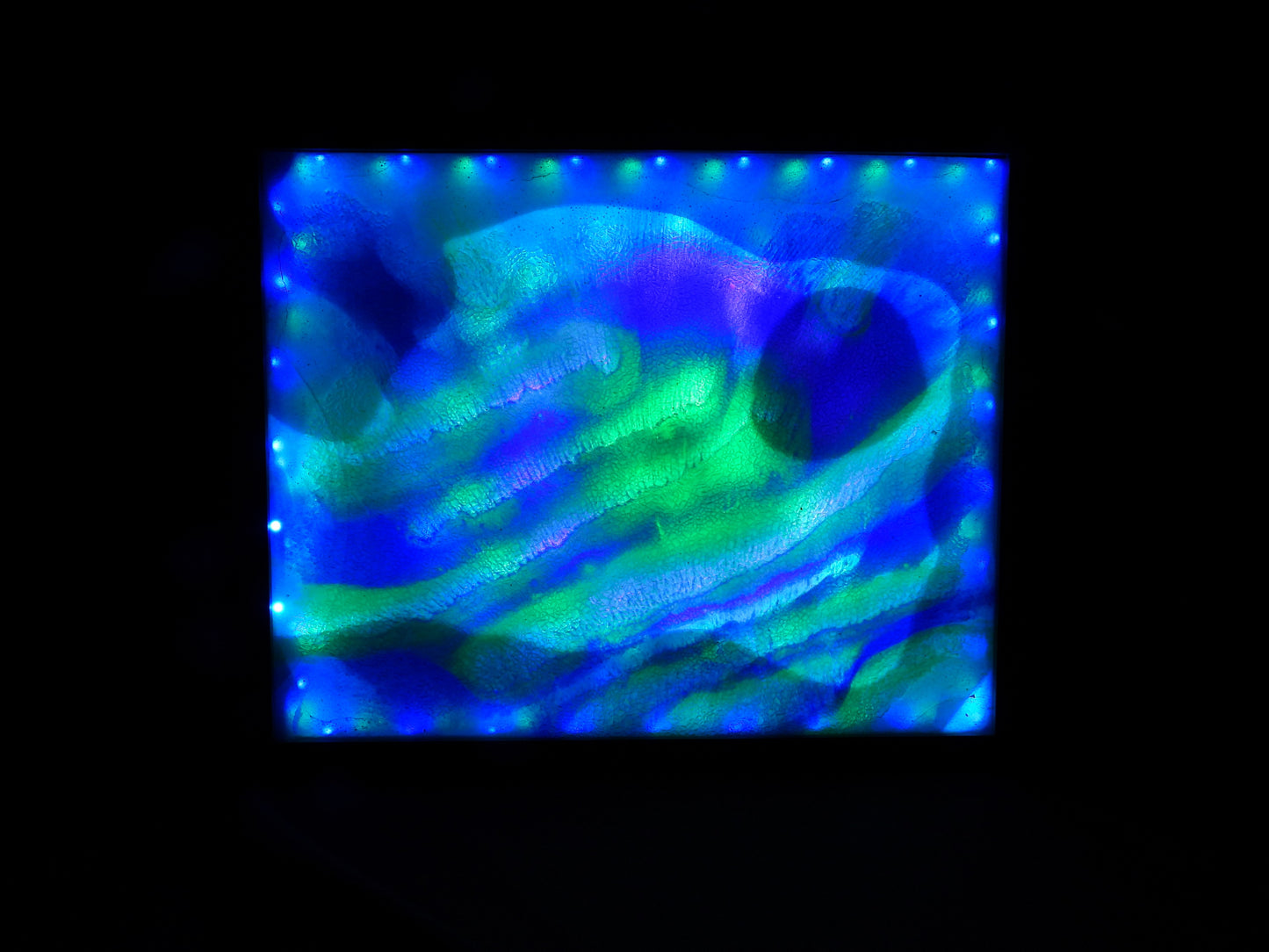 Oceanic     -  WorldView lighted art display